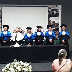 #10306 Maracanaú celebra formatura de 37 novos graduados