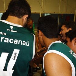 #10351 Time de basquete do campus disputa torneio