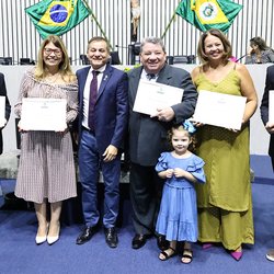 #10621 Maracanaú recebe homenagem na Assembleia Legislativa pelos 15 anos de atividades