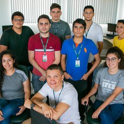 #10688 Estudantes desenvolvem aplicativos em Maracanaú