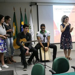 #11037 IFCE promove café com arte na docência