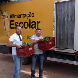 #11807 IFCE Tianguá doa alimentos para escolas municipais de Tianguá