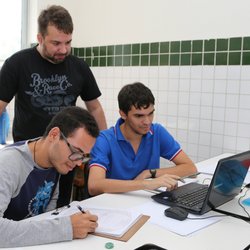 #13835 Campus ganha laboratório de tecnologias educacionais