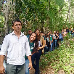 #14218 Alunos participam de trilha ecológica pelo campus