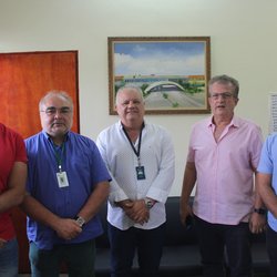 #16707 Diretor-geral de Acaraú reúne-se com representantes de Marco e da FAIFCE