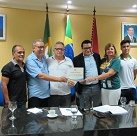 #16954 Diretor participa de homenagem à EEEP em Acaraú