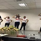 #17325 Alunos de cursos de línguas participam de Show de Talentos