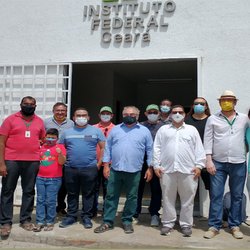#18070 Visita a Aracati anima planos entre campi do IFCE
