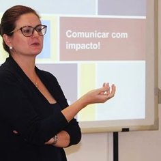 #18338 Professora realiza pós-doutorado em Portugal