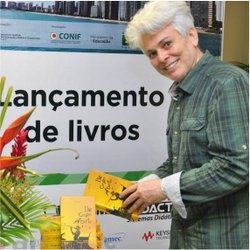 #20246 Servidores dos IFs lançam livros na Reditec