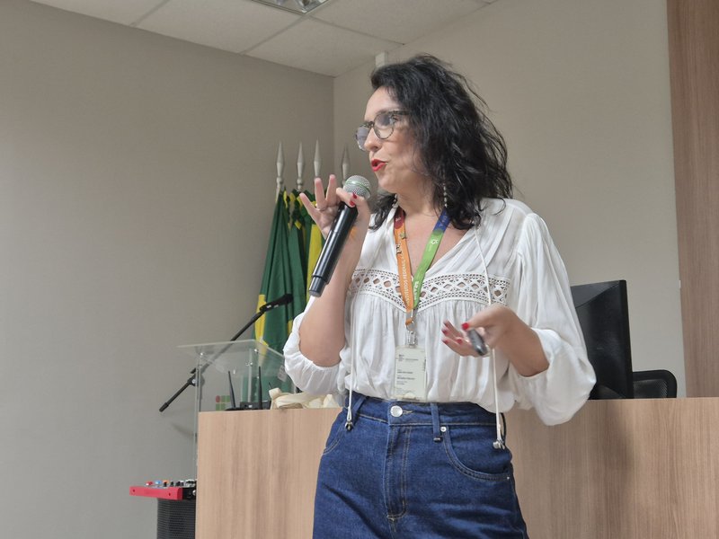 Lara Bueno (foto: Dowglas Lima)