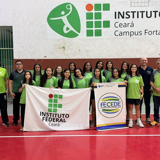 Time de futebol feminino do IFCE que vai disputar os JEB's 2026 (Foto: Guilherme Câmara)