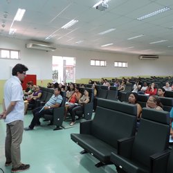 #2695  Encontro debate relação entre tecnologia e educação 