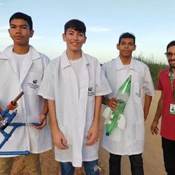 #2699 Alunos de Cedro participam da Mostra Brasileira de Foguetes