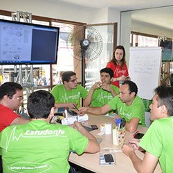 #4487 Estudantes participam de oficina de inovação em saúde