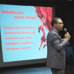 #5529 Mercado de trabalho é tema de palestra