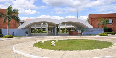 Fachada Campus Canindé