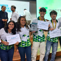 #7001 Equipes de Caucaia conquistam medalha de ouro e menção honrosa em Olimpíada de Química