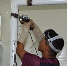 #7111 Alunos restauram traves da quadra