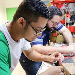 #8046 Alunos de Tauá publicam em revista norte-americana