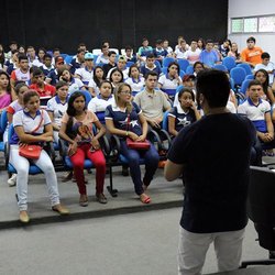 #8174 Estudantes de Arneiroz visitam campus de Tauá