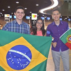 #8273 Aluna do campus de Tauá embarca para Portugal