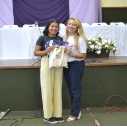 Entrega de kits para nova turma do Asas para o Futuro em Acaraú