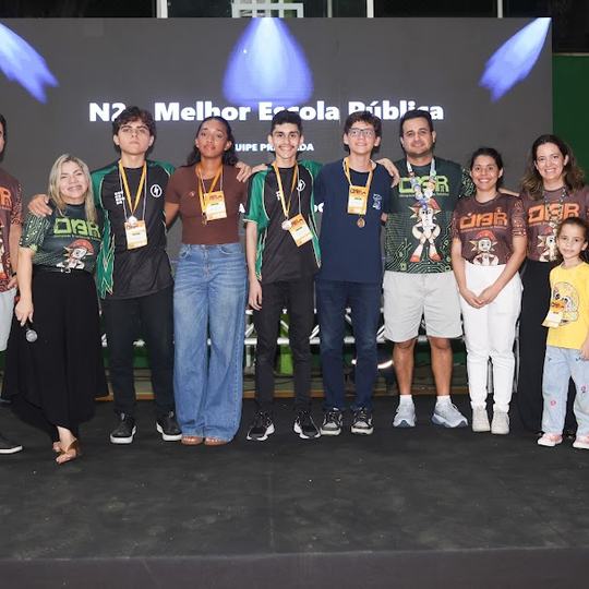 Foto da equipe Quantum, do campus de Caucaia, durante premiação da OBR Ceará 2026 - Foto Multimeios IFCE Fortaleza