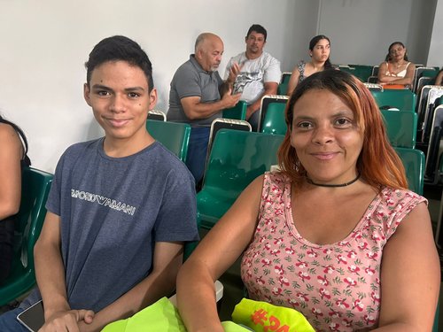 Fabiano e a mãe, Elenice