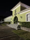 Fachada à Noite