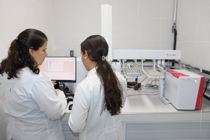 Limoeiro do Norte - Mestrado Alimentos recebe equipamento nariz eletrônico