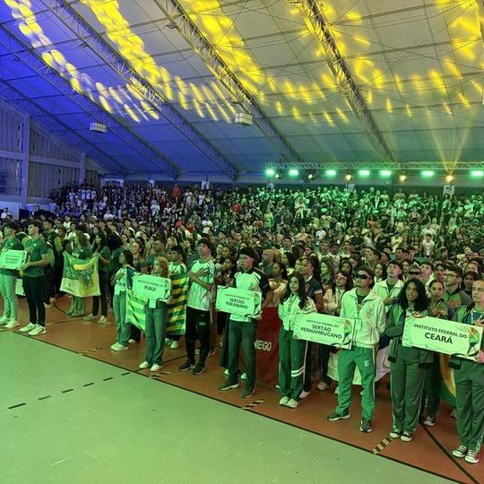Delegação do IFCE participou da solenidade de abertura no domingo (Foto: Ibnny Ferreira)