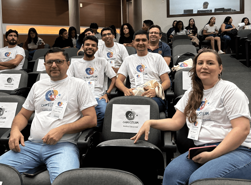 Professores participam de capacitação STEAM