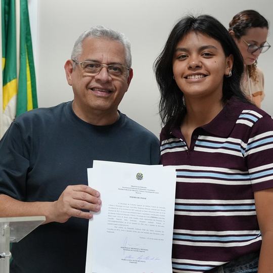 Luiza Alves - estudante de Canindé