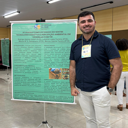 Mestrando apresenta pesquisa