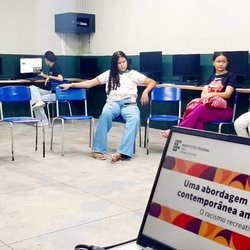 Projeto de extensão Neabi nas escolas promove debate sobre educação antirracista em Quixadá