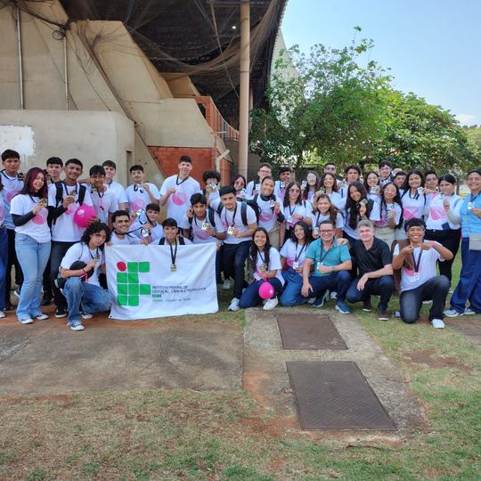 Equipes do Campus Limoeiro do Norte receberam uma medalha de ouro, uma de prata, três de bronze e oito menções honrosas