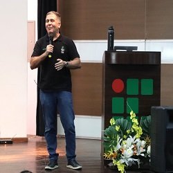 Palestra sobre IA e inclusão (Foto: Maria Dias)