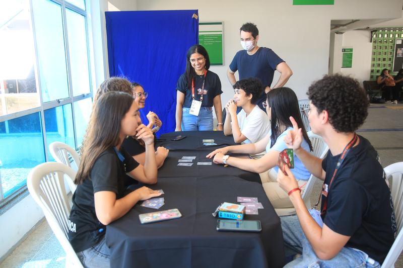 Parte da equipe do projeto Tabuleiros do Saber...