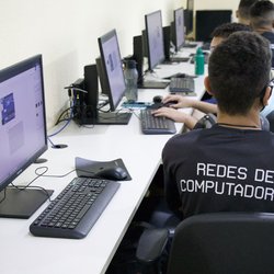 Redes de Computadores - Canindé