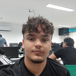Victor do Nascimento Nogueira, aluno do curso Técnico em Informática
