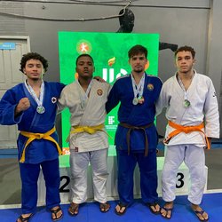 Leonardo, Francileudo, Gláuber e Cauã, medalhistas do judô do IFCE no JIF Nordeste