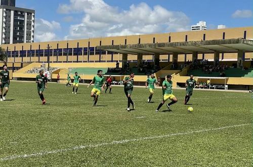 Futebol masculino do IFCE, atual campeão dos JIF Nordeste, estreou contra o IFRN nessa segunda (Foto: IFRN)