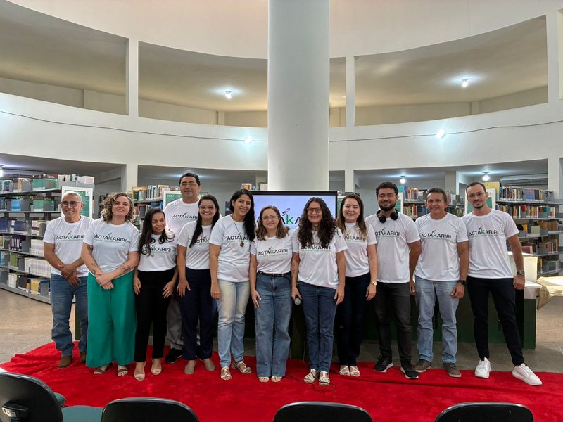Equipe editorial promoveu relançamento da revista