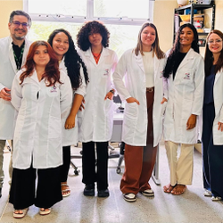 Docente e alunos participantes