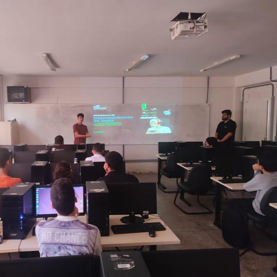 Palestra de grupo de pesquisa sobre computação e entretenimento - IFCE Maracanaú. jpeg