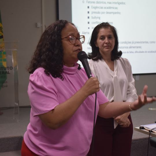Palestra saúde mental para servidores no campus Tianguá
