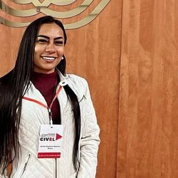 professora Stephanie Menezes Pereira Pinto